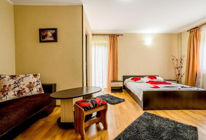 Номер Стандарт Трехместный, Vila Nico