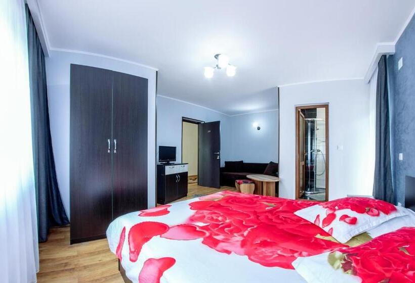 Номер Стандарт Трехместный, Vila Nico