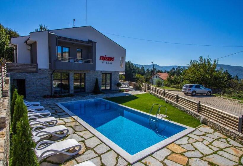 Апартаменты 2 Спальни, Family Hotel Friends Villa