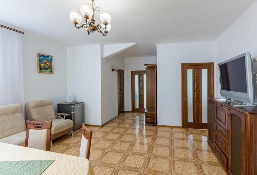 Люкс Комфорт, Shepilska Relax Complex