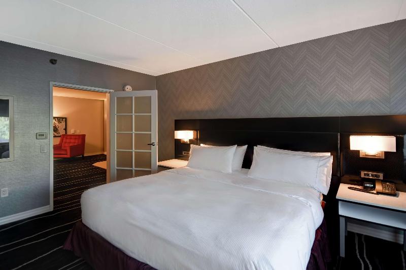 Люкс Кровать Кинг, Doubletree By Hilton Deadwood At Cadillac Jack's