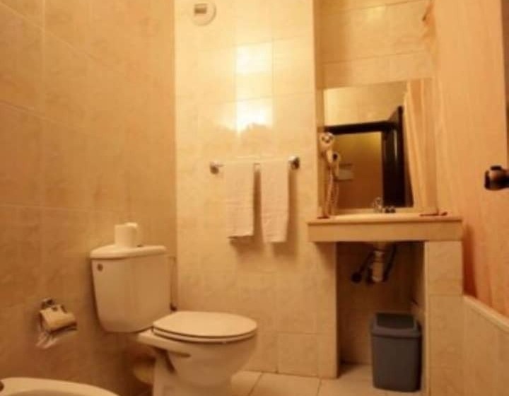 اتاق استاندارد چهار تخته, Imperial Holiday