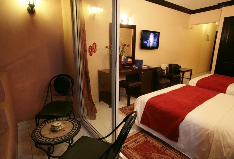 اتاق استاندارد چهار تخته, Imperial Holiday