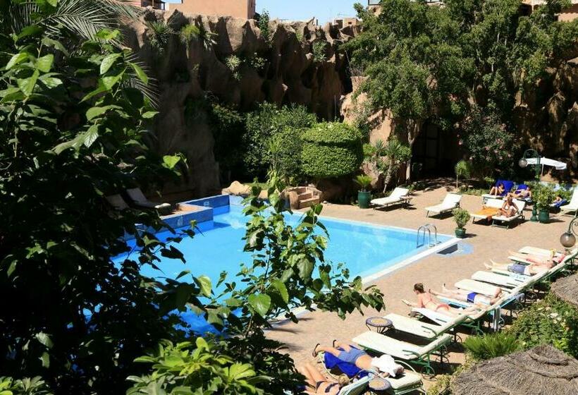 اتاق خانوادگی, Imperial Holiday