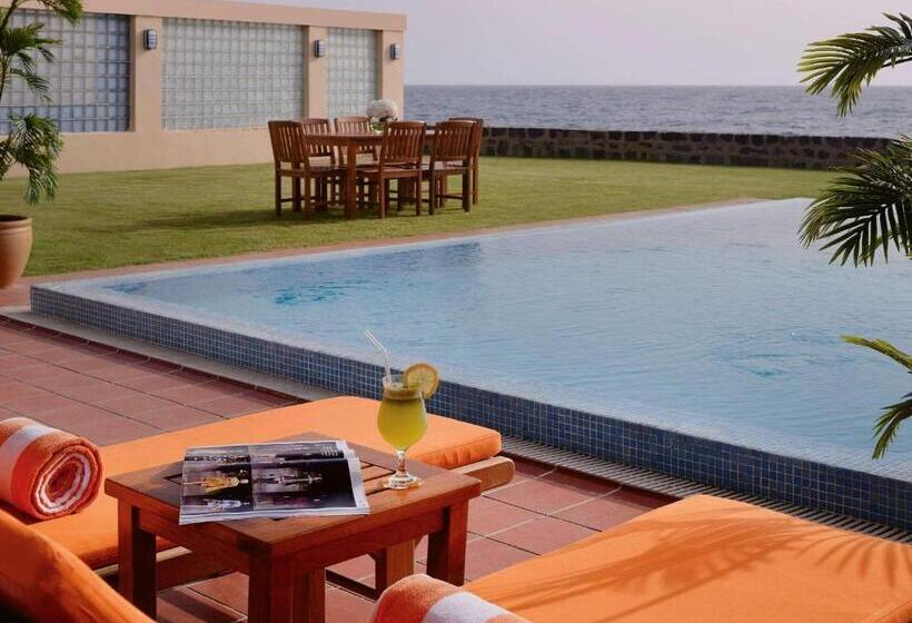 Вилла Deluxe 2 Спальни, Al Nawras Island Resort
