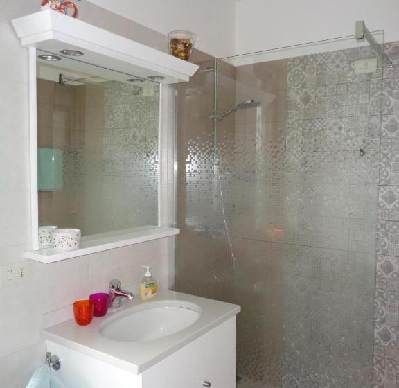 اتاق استاندارد سه نفره, B&b Casa Perini