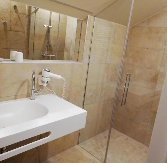Номер Стандарт, Familienhotel Trebesingerhof