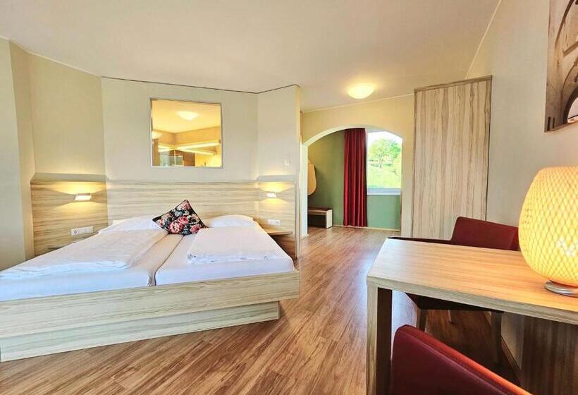 Люкс 2 Спальни, Familienhotel Trebesingerhof