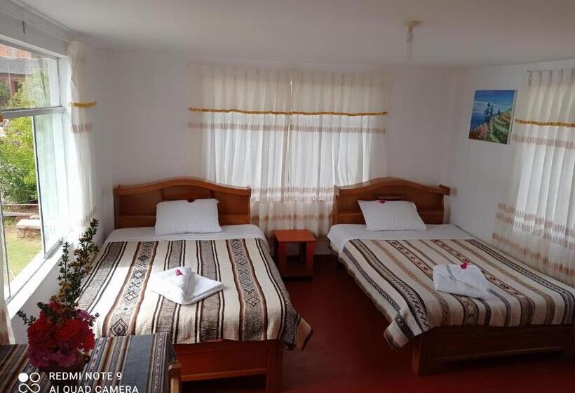 اتاق استاندارد سه تخته با سرویس بهداشتی مشترک, Hospedaje Y Restaurante Saywa