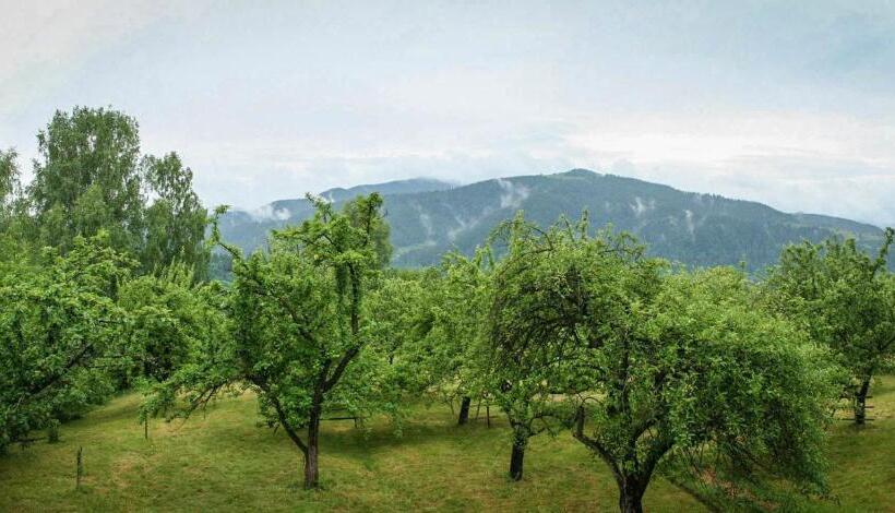 خانه 1 خوابه, Kremena