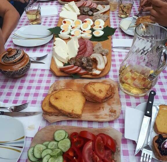 اتاق استاندارد چهار تخته, Lörincz Vendégház
