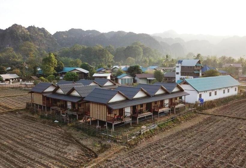스탠다드 방갈로, Thongdam Guesthouse