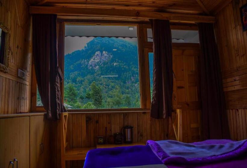 발코니 디럭스 룸, Osiya Shambhu Lodge
