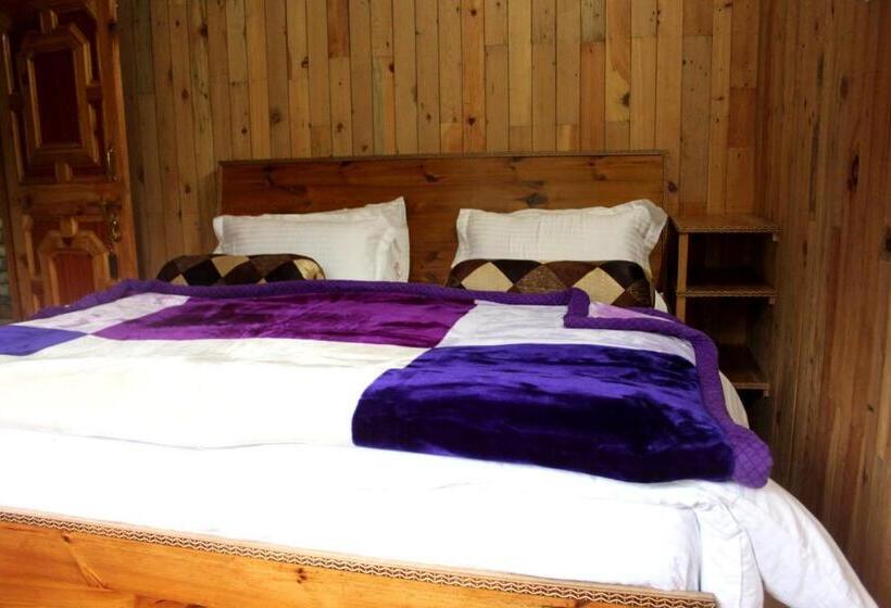 발코니 디럭스 룸, Osiya Shambhu Lodge