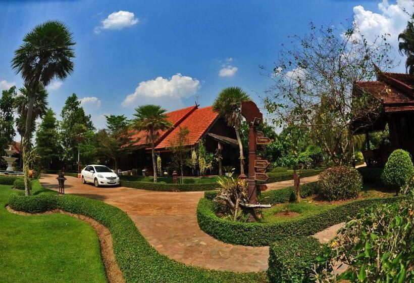 Люкс, Chuan Thanapanya Resort