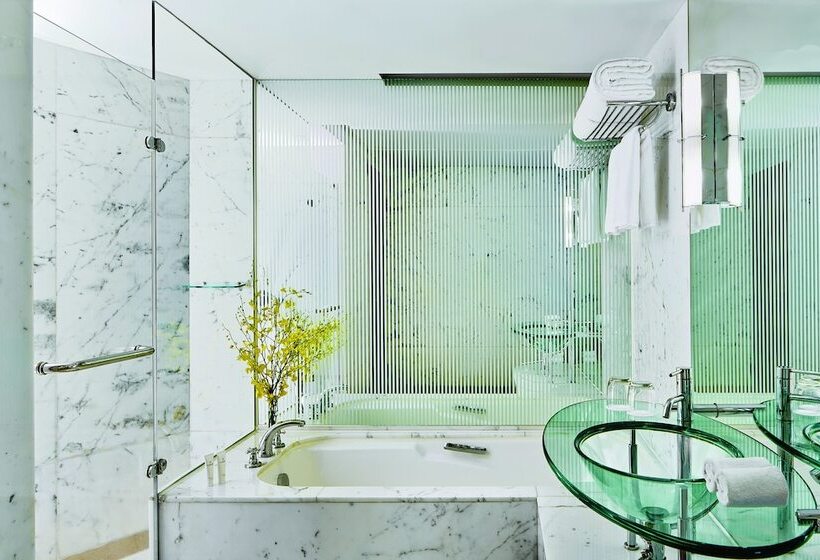 استودیوی استاندارد, Cordis, Hong Kong