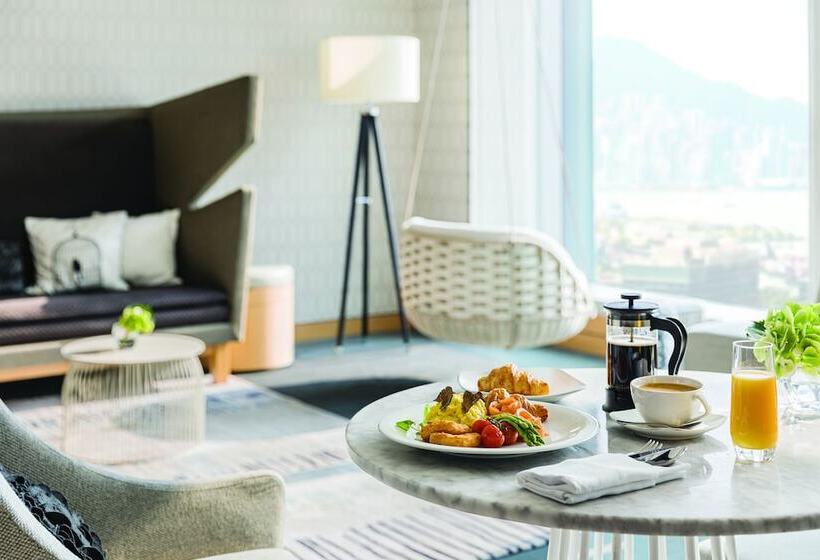 سوییت, Cordis, Hong Kong