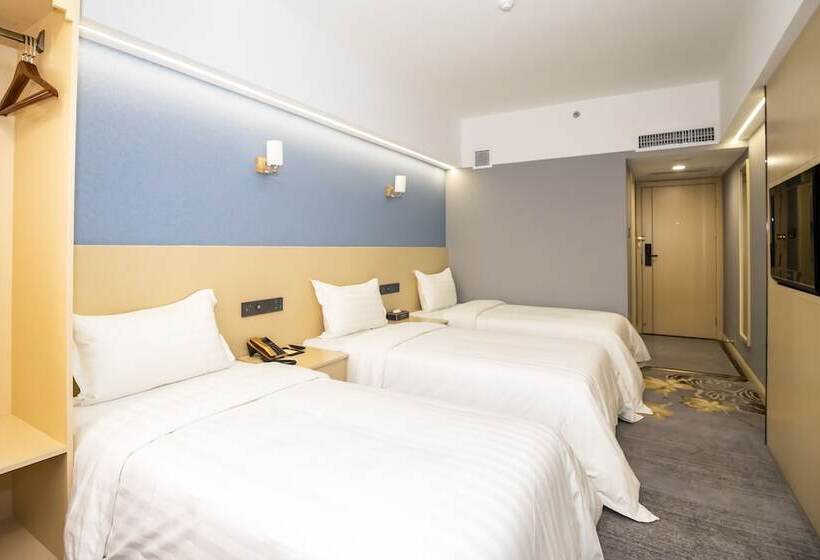 Standard Triple Room, Fu Hua