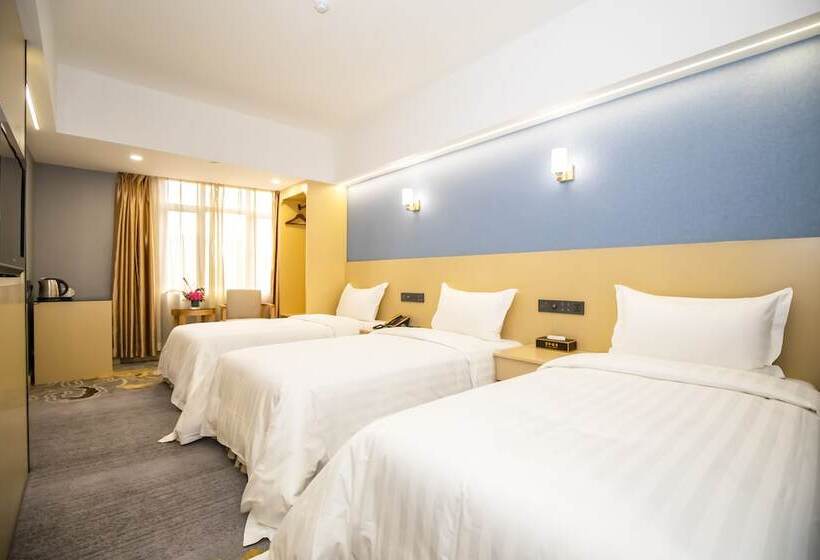 Standard Triple Room, Fu Hua