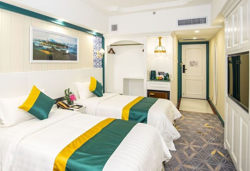 Deluxe Room, Fu Hua