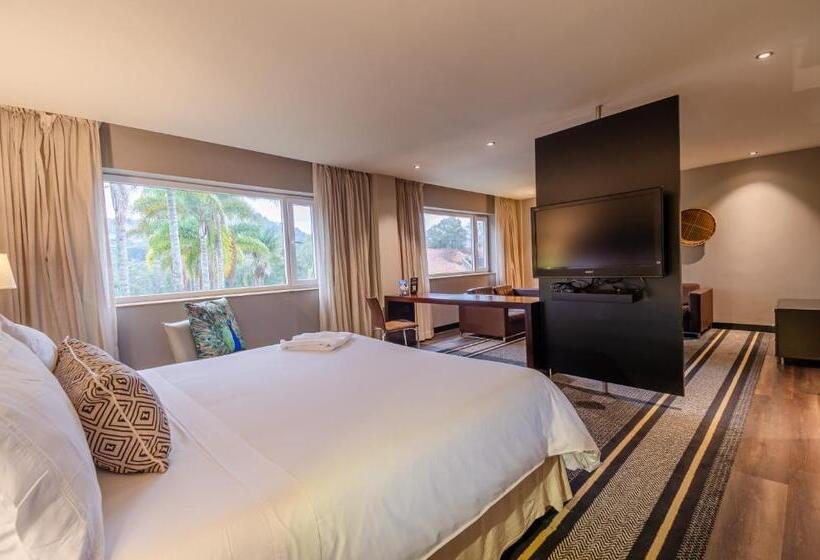 주니어 스위트, Movich Hotel Las Lomas