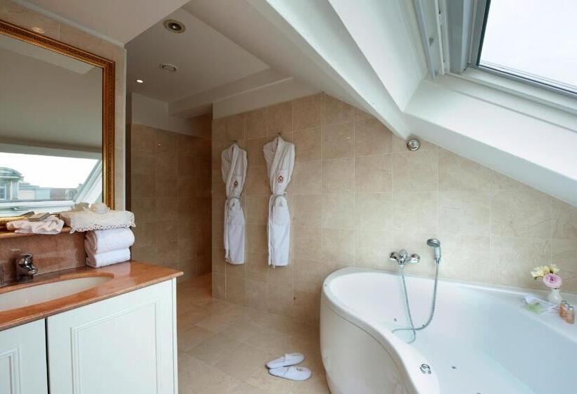 Полулюкс с Видом, Relais & Châteaux Hotel Heritage