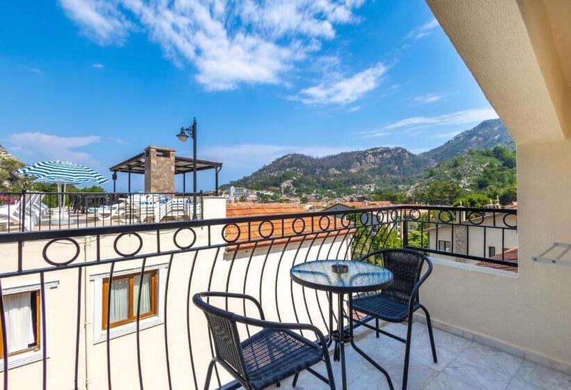 اتاق لوکس خانوادگی, Leslion Hotel Turunc