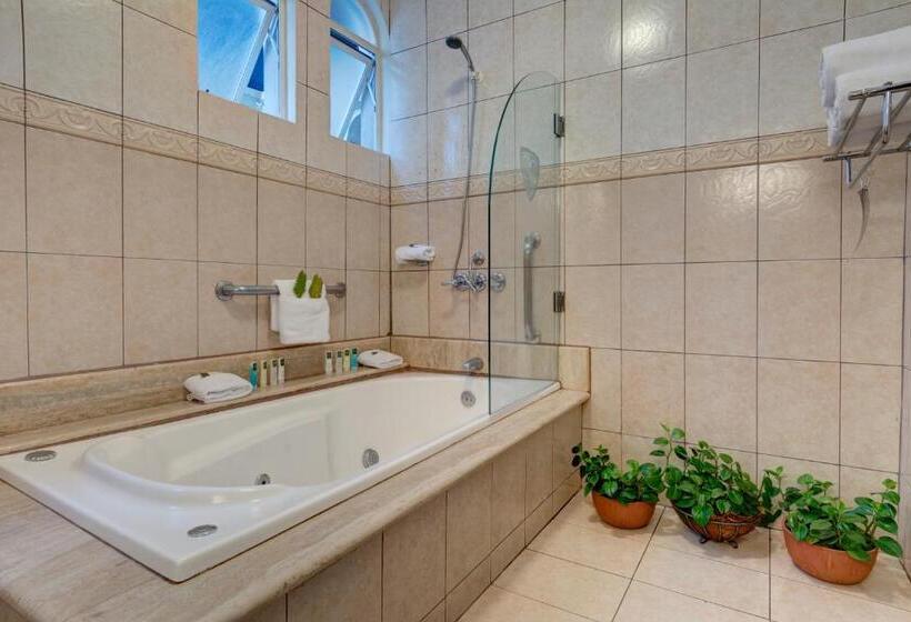 سوییت جونیور, Casa Conde Hotel & Apartamentos