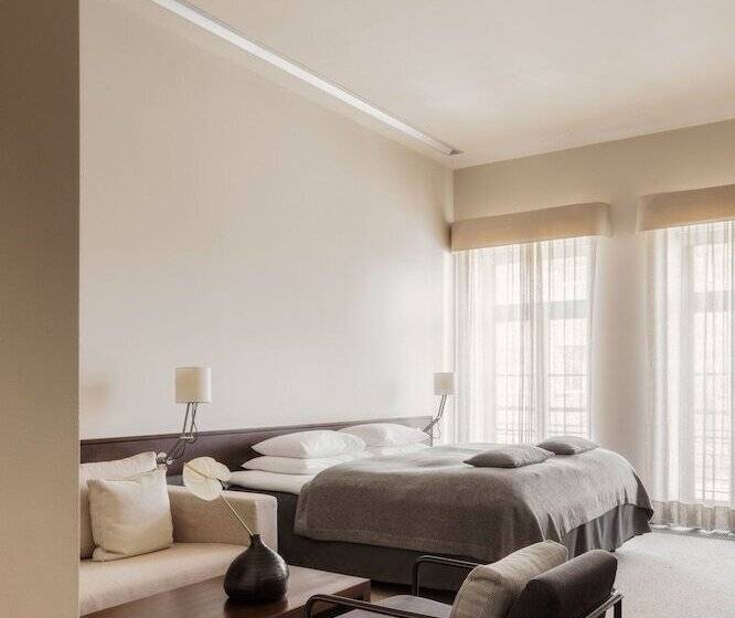استودیوی استاندارد, Bergs Suites