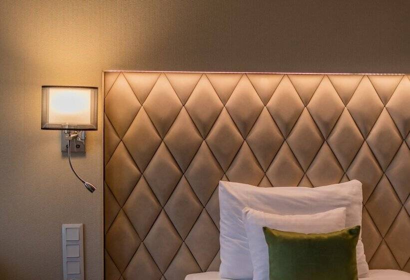 اتاق سوپریور با چشم‌انداز زمین گلف, Greenfield Hotel Golf & Spa