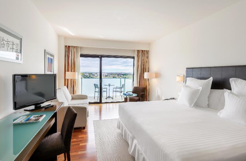 Quarto superior, Quinta Jardins Do Lago