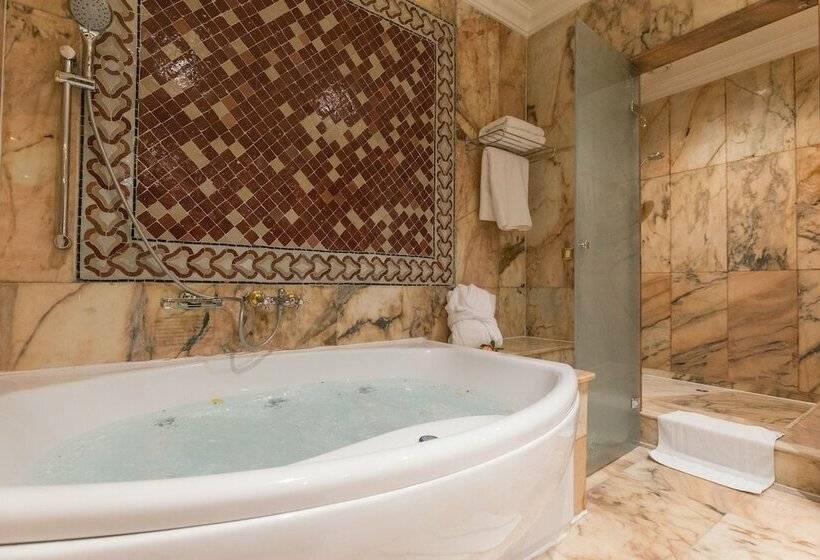 سوئیت رویال, Royal Mirage Deluxe