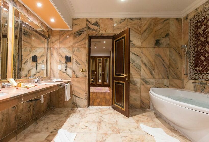 سوئیت رویال, Royal Mirage Deluxe