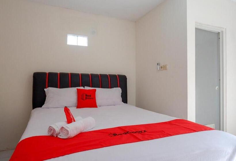 Номер Стандарт, Reddoorz Syariah Near Gor Satria 4