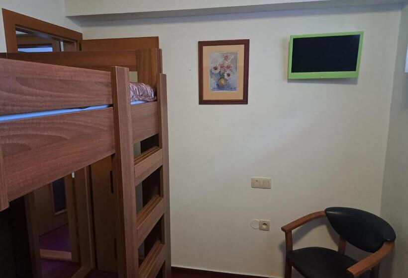 四人标准间, Penzion Kozak B&b