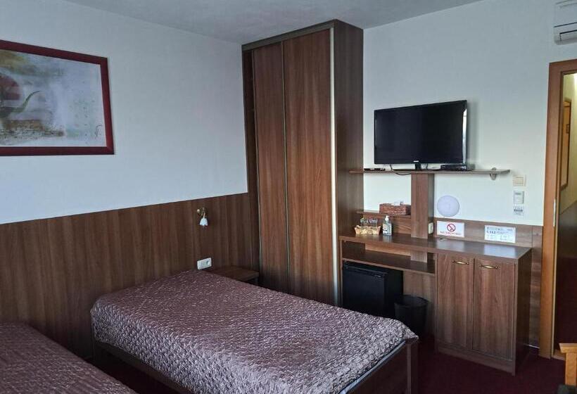 Четырехместный Номер Стандарт, Penzion Kozak B&b