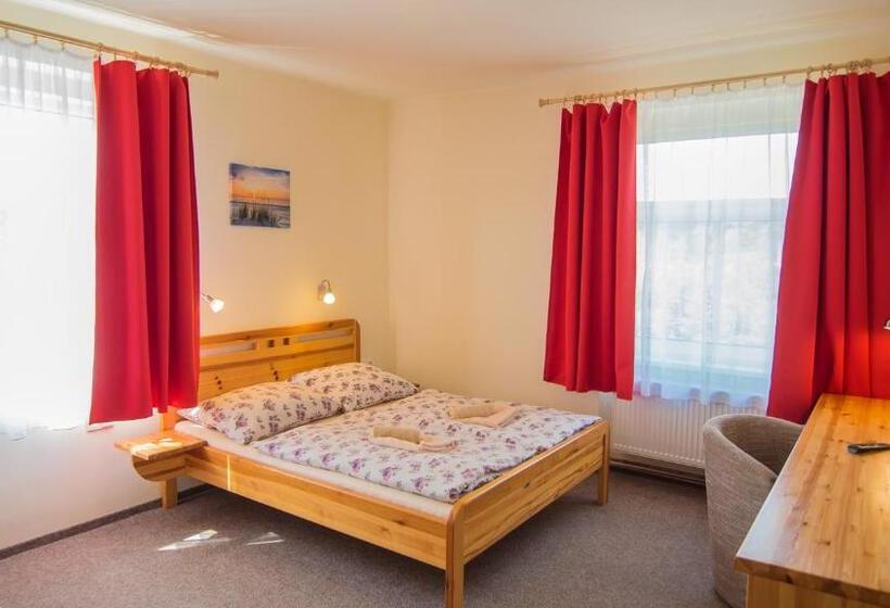 家庭套房, Pension U Koupaliště