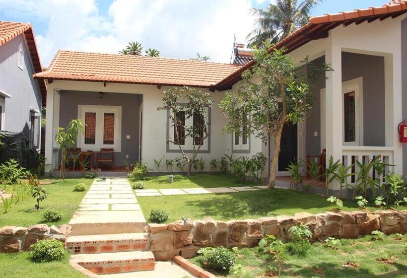 Family bungalow with pool view, Gecko House