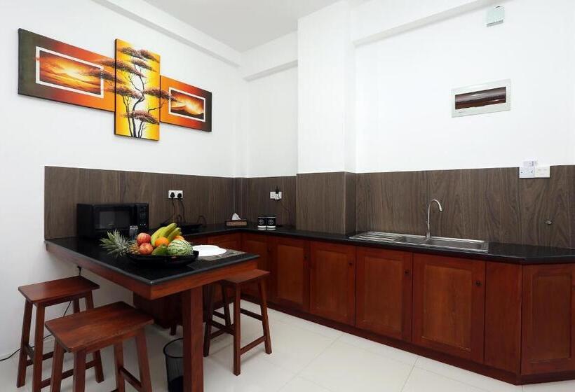 آپارتمان 2 خوابه, Iddamal Apartments