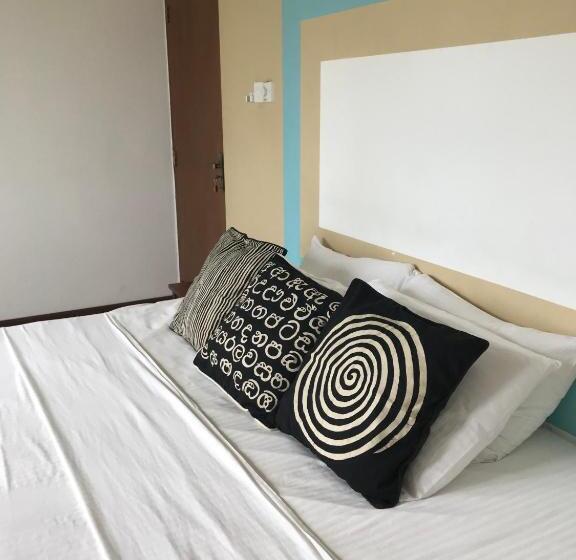 آپارتمان 2 خوابه, Iddamal Apartments