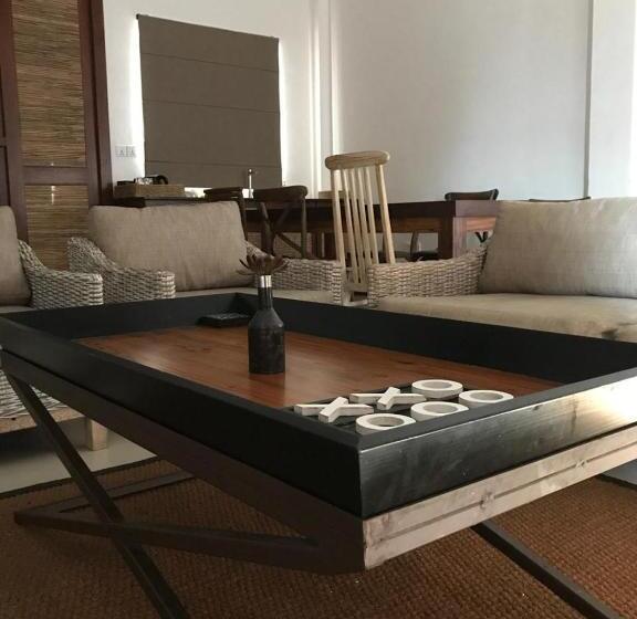 1 Bedroom Penthouse Apartment, Iddamal Apartments