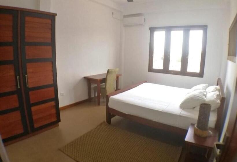 1 Bedroom Penthouse Apartment, Iddamal Apartments