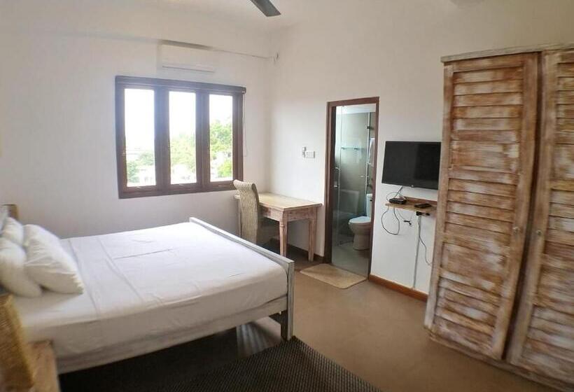 1 Bedroom Penthouse Apartment, Iddamal Apartments