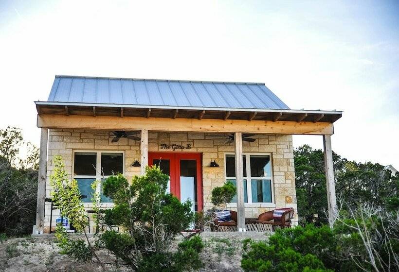 Студия Премиум, Hill Country Casitas