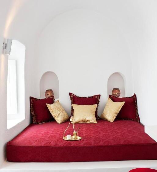 سوئیت با چشم‌انداز, Asteras Villas