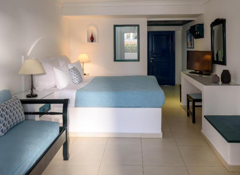 Economy Triple Room, Veggera Beach