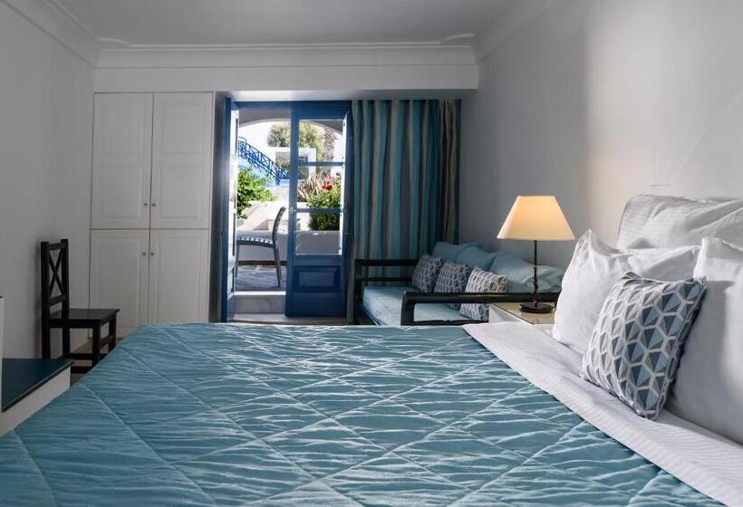 Economy Triple Room, Veggera Beach