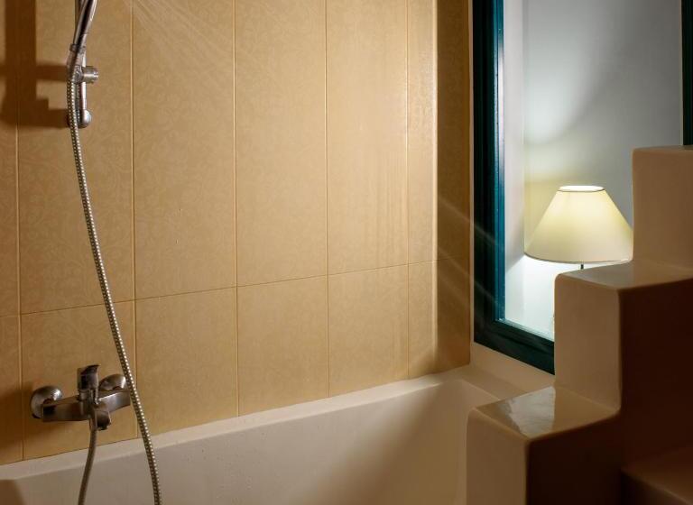 Economy Triple Room, Veggera Beach