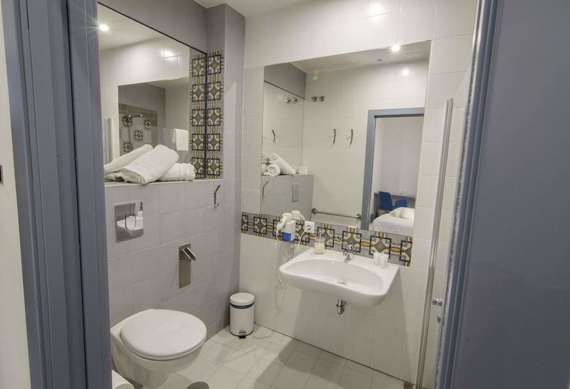 Номер Стандарт, Hostal Gravina