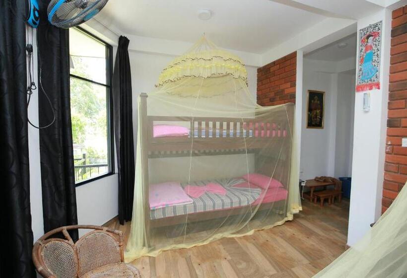 غرفة قياسية ثلاثية ذات اطلالة, Rock Side Inn   Ella